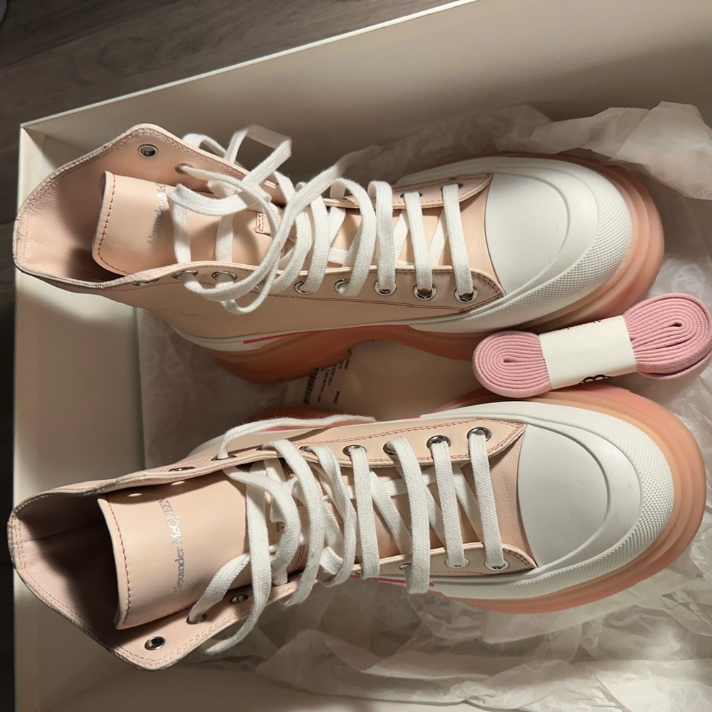 alexander mcqueens boots
